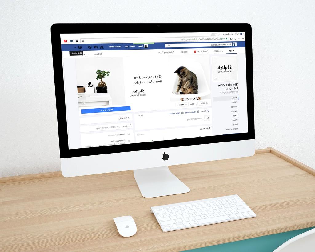 Social media and communication icon